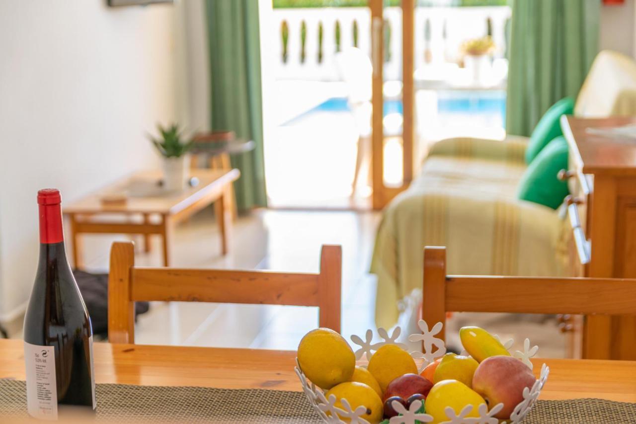 Villa Marina -Cala Enporter- Cala En Porter  Екстер'єр фото